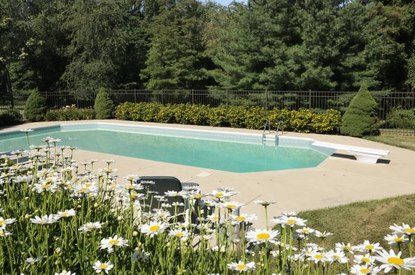 Cost of Pool Deck Leveling in Wesley Chapel